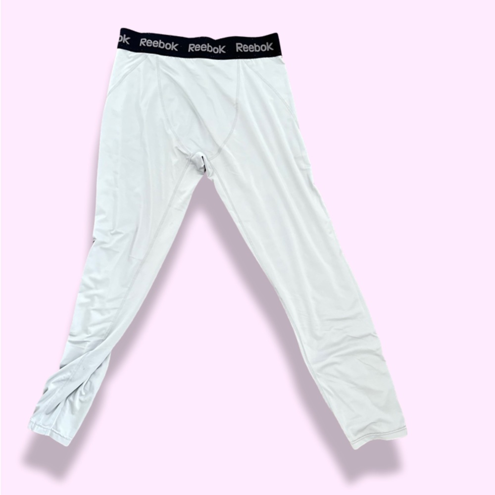 Reebok authentic. Sze L